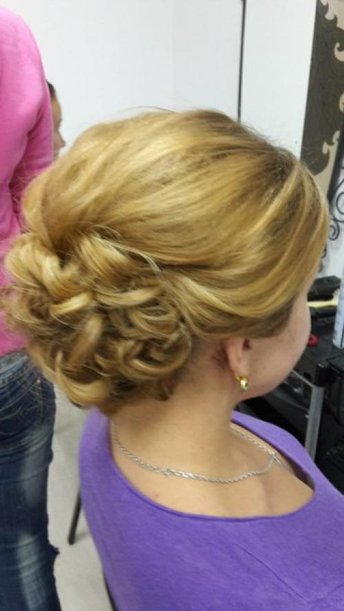 Акция!  Весь октябрь художественная покраска бровей в подарок тем, кто берет пакет прическа и макияж! 04