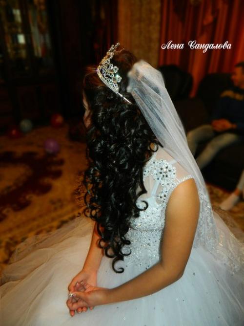 Парикмахер - визажист - бровист. 01 Парикмахер - визажист - бровист. 01