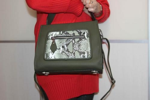 Стильная и красивая сумка - один из самых важных женских аксессуаров. 06