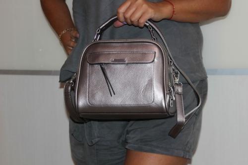 Стильная и красивая сумка - один из самых важных женских аксессуаров. 05