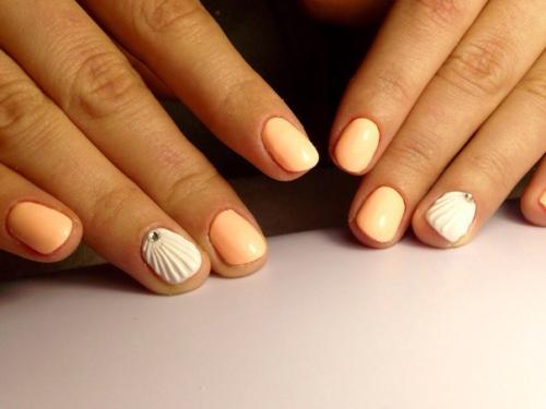 Приглашаю на маникюр покрытие гель лаками - 300 р, наращивание, педикюр - 700 р, оформление и покраска бровей и ресниц, макияж и прически! 01