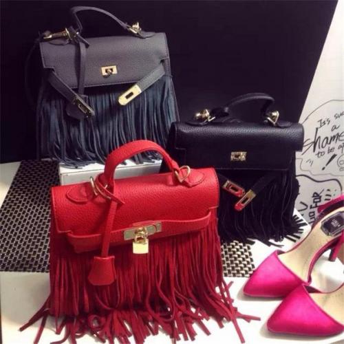 Красивую и стильную ношу всегда приятно нести. 02