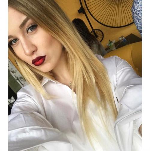 Девочки, я снова начала работать, поэтому ставлю очень низкую цену. 03