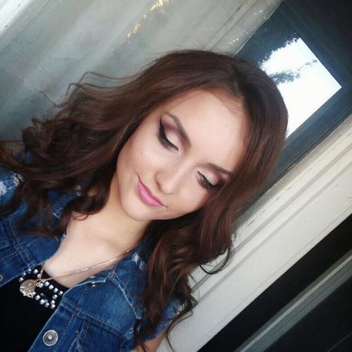 Дорогие девушки!  Я дипломированный, профессиональный мастер, ищу моделей на макияж и прическу (хочется новых работ в портфолио. 02