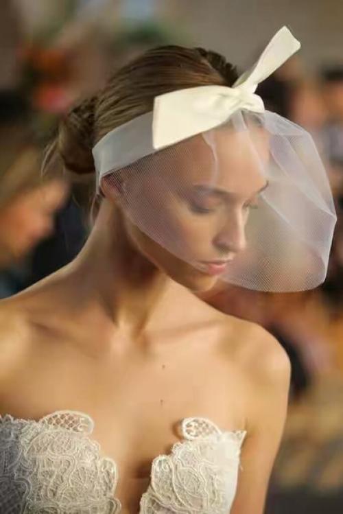 Лучшие бьюти - образы невест со свадебной недели моды в Нью-йорке. 01