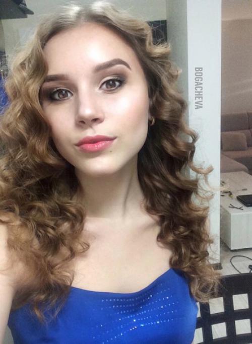 У нас большая скидка на макияж -15%! 07