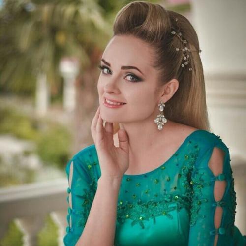 Дорогие девушки!  Я дипломированный, профессиональный мастер, ищу моделей на макияж и прическу (хочется новых работ в портфолио. 03