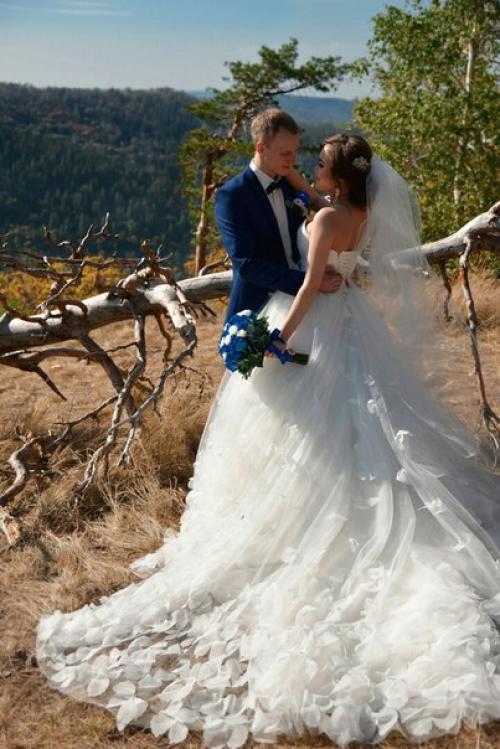 Срочно!  У вас не получились свадебные фотографии или же их вовсе не было? 01