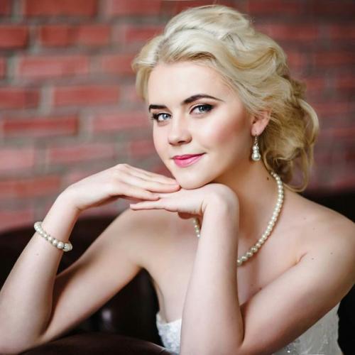 Требуются модели?  Для отработки скорости в создании полного образа (макияж + прическа). 02