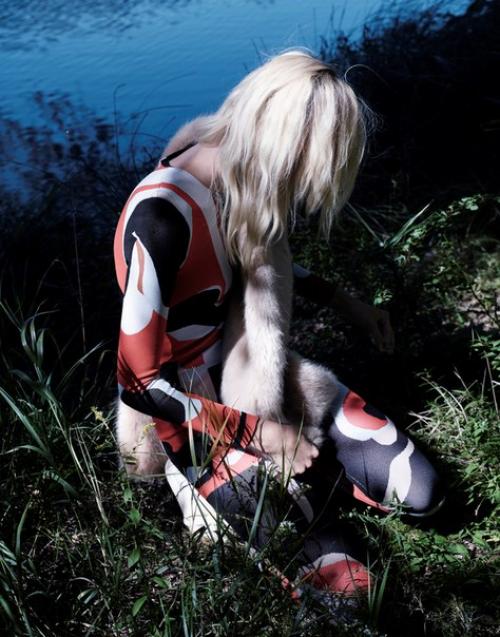 My Secret Place: Девон виндзор в фотосессии Кэтрин сервел для Num? 07