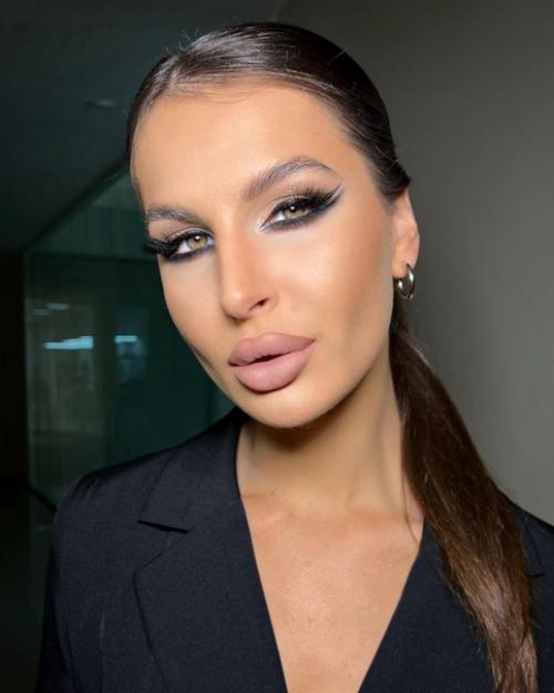 Мест на макияж и прическу в декабре становиться все меньше! 01