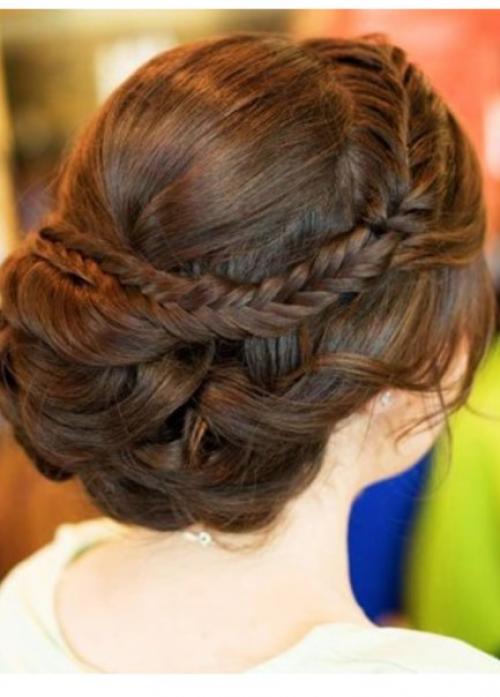 Мастер на прическу и макияж нужен? 03