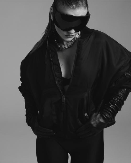 Фотограф: @ Pahuedefontenay.  Стилист: @ Rebeccableynie. 03