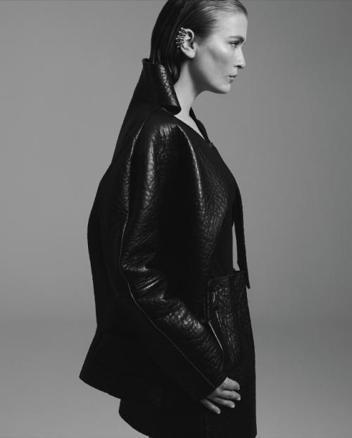 Фотограф: @ Pahuedefontenay.  Стилист: @ Rebeccableynie. 06