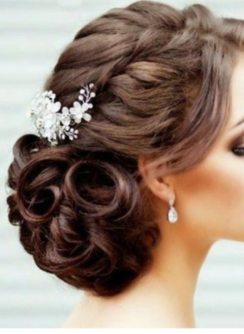 Мастер на прическу и макияж нужен? 02