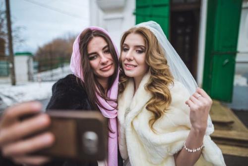 Предоставляю услуги стилиста - визажиста. 01