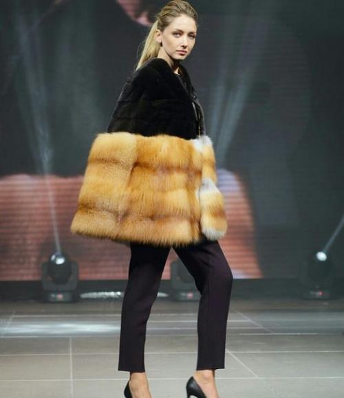 А мы продолжаем делиться модным, меховым показом IFF 'Remix - Eurasia' 2017. 07