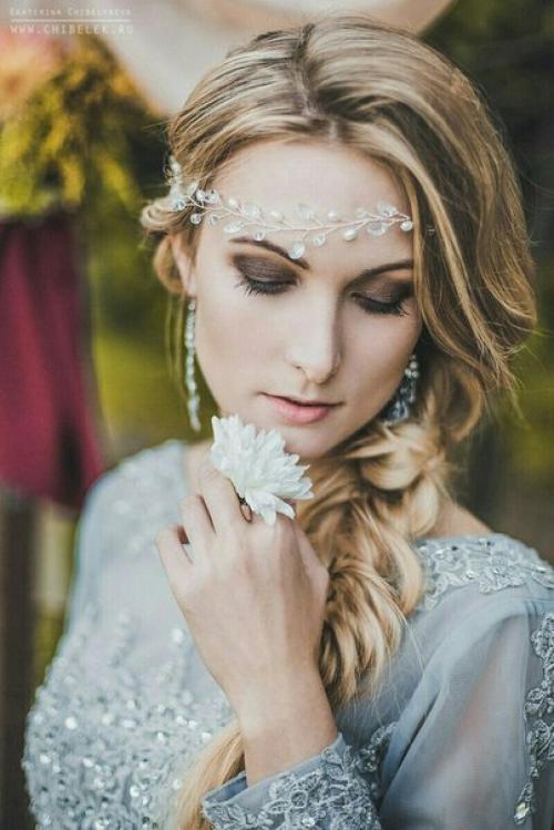 Милые девушки!  Я сертифицированный визажист, приглашаю вас для создания прекрасного образа на торжество по приятным ценам? 04