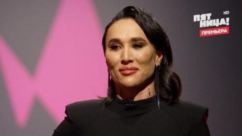 Крис штрэфонд и Диана Адаменко поддержали стилистов, которые делали преображения участниц 8-го сезона Пацанок. 02