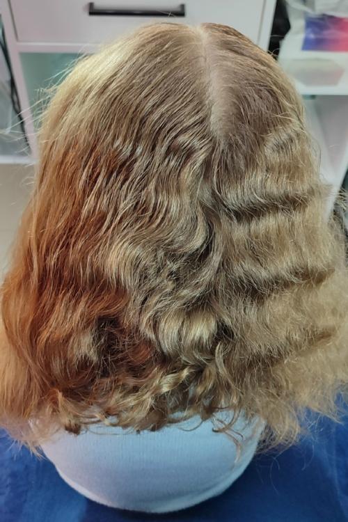 Вот такие милые хвостики и яркий розовый макияж для образа Барби делали Анюте на её пятилетие! 07