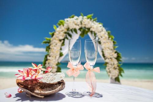 Свадебные церемонии?  Сделайте этот день незабываемым. 01