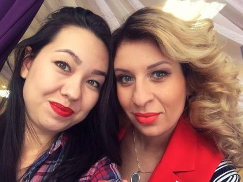 Сегодня наш парикмахер - стилист Мария творила очередные шедевры! 01