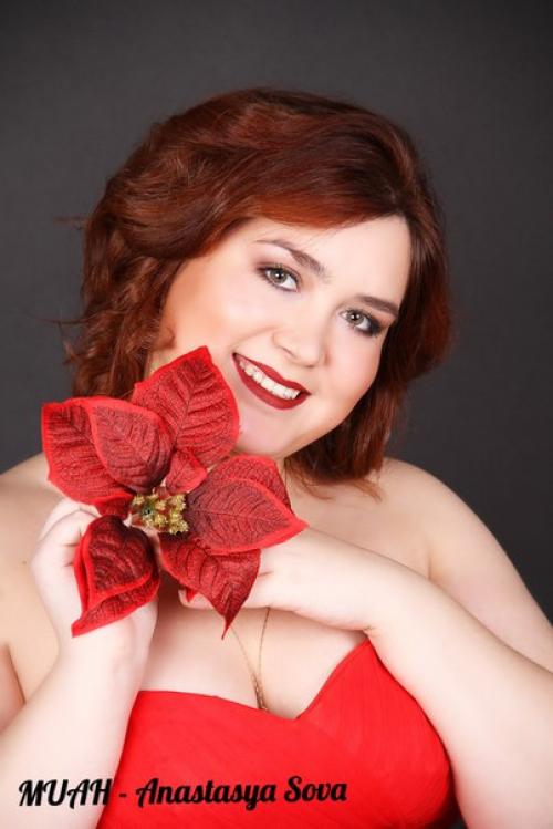 Дорогие девушки!  Освободилось время на макияж и прическу 24 и 25 декабря! 02