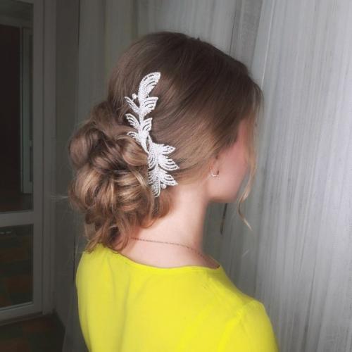 Здравствуйте, девушки?  Я мастером по прическам и визажистом являюсь! 01