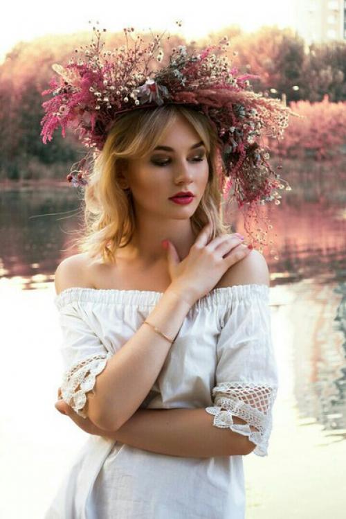 Милые девушки!  Я сертифицированный визажист, приглашаю вас для создания прекрасного образа на торжество по приятным ценам? 05