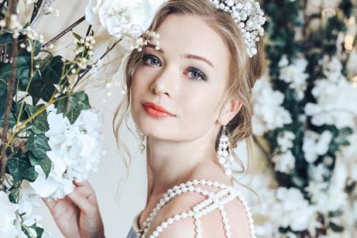 Милые девушки!  Я сертифицированный визажист, приглашаю вас для создания прекрасного образа на торжество по приятным ценам? 06