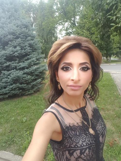 Чем ближе к новому году, тем меньше у нас времени остается на то, чтобы продумать свой образ на новогоднюю ночь. 05