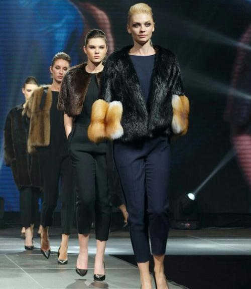 А мы продолжаем делиться модным, меховым показом IFF 'Remix - Eurasia' 2017. 01