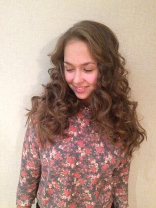 Девочки, мне требуются модели для отработки скорости объемных причесок таких как на фото (все работы мои. 03