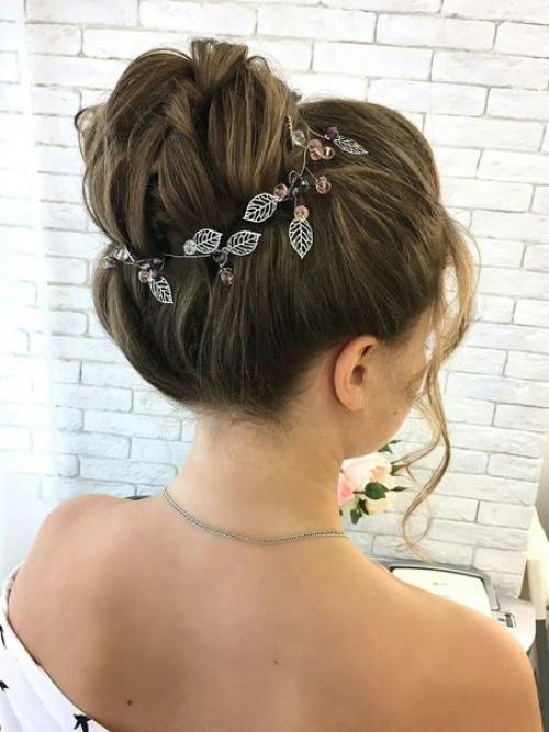 Требуются модели на красивые прически и макияж на этой неделе в будние дни. 02