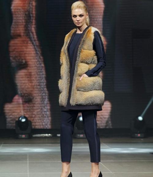 А мы продолжаем делиться модным, меховым показом IFF 'Remix - Eurasia' 2017. 06