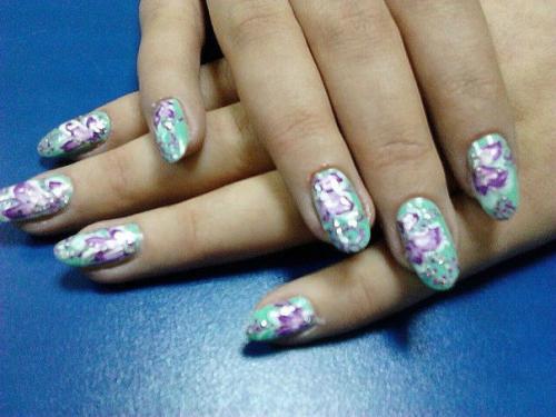 В преддверии нового года прически, макияж, маникюр, педикюр по самым вкусным ценам. 05