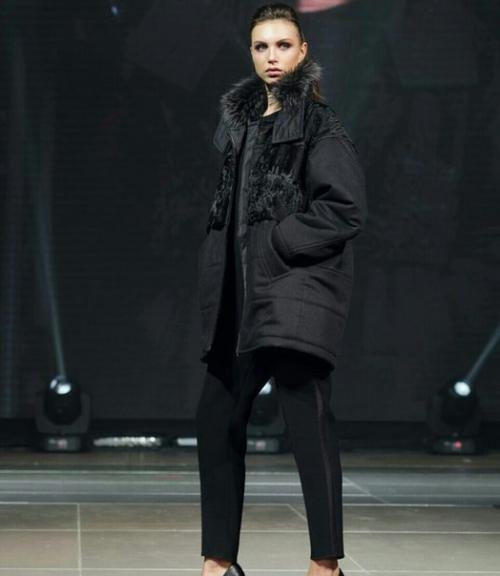 А мы продолжаем делиться модным, меховым показом IFF 'Remix - Eurasia' 2017. 02