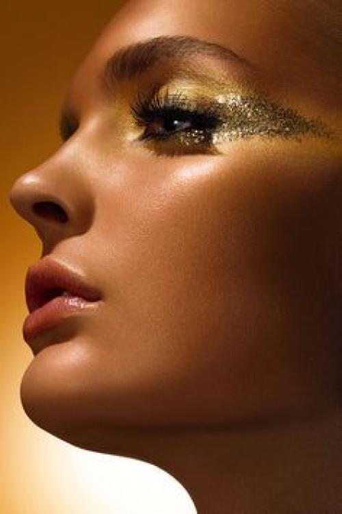 Новогодний макияж не мало важная завершающая нотка вашего образа. 03