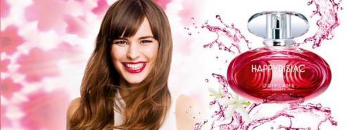 Новое платье ждет своего часа, праздничный макияж продуман, прическа - тоже. 03