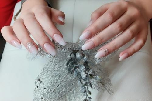 Новогодние праздники уже совсем близко и пора определяться, как встречать новый 2023 год. 01