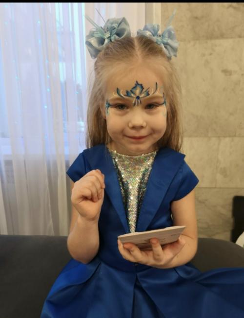 Мороз и солнце, день чудесный. 
