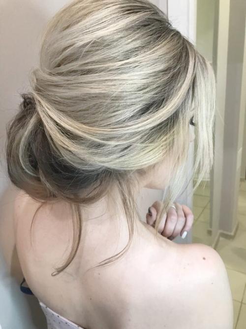 Яркий макияж и лёгкая воздушная прическа. 01