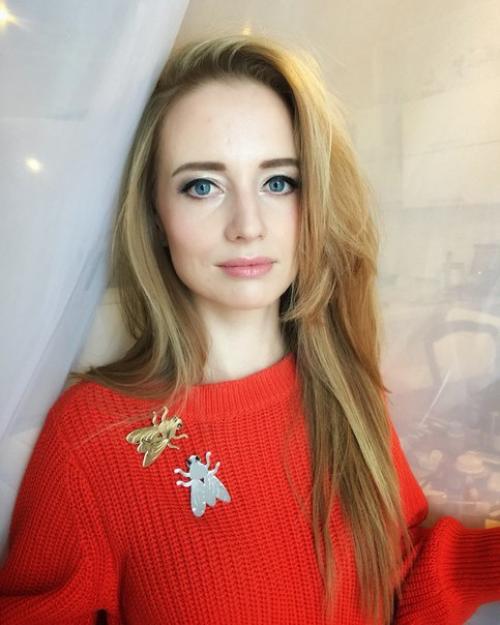 Макияж?  С выездом 900? 04