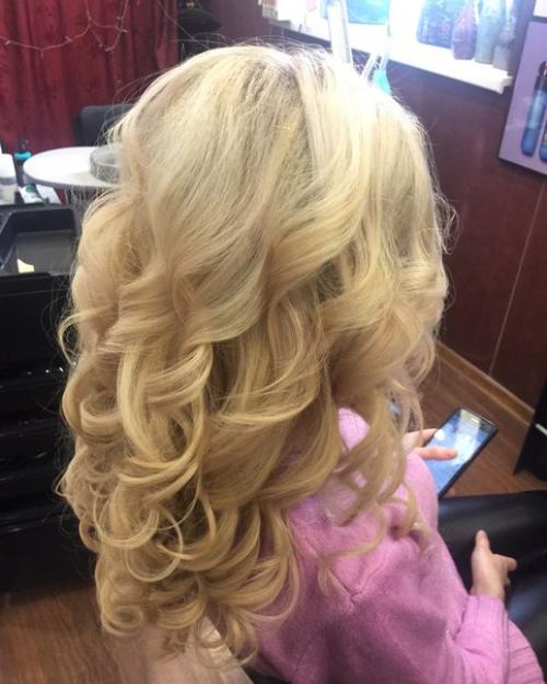 Милые дамы, хочу вам предложить свои услуги парикмахерского искусства. 01