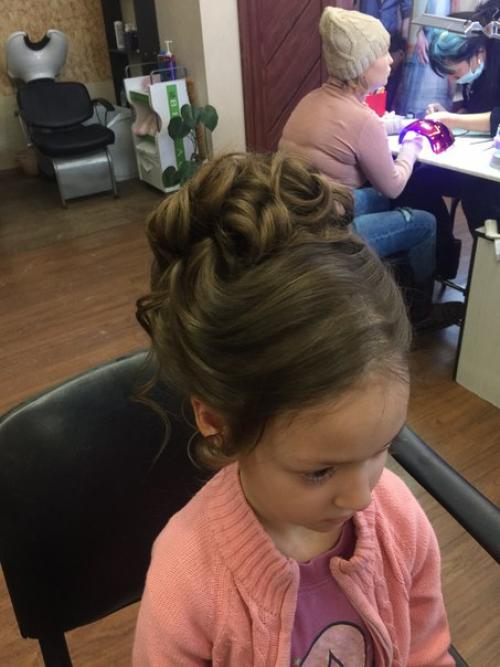 Милые дамы, хочу вам предложить свои услуги парикмахерского искусства. 05