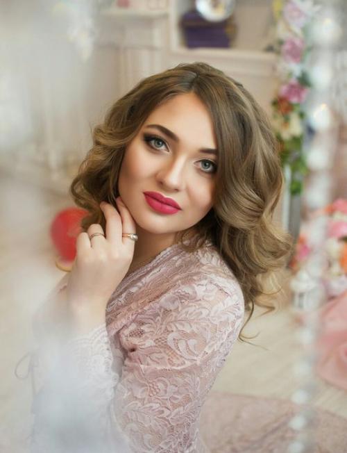 Дорогии девочки?  Кому макияж на 8 марта? 02