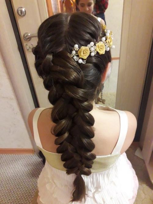 Милые дамы, хочу вам предложить свои услуги парикмахерского искусства. 07