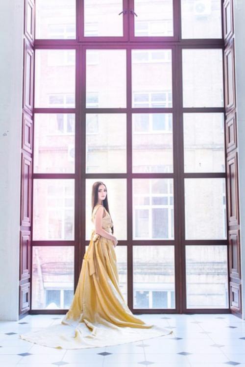 Москва.  ТФП.  Мы ищем визажиста с оплатой расходников для съемки 24 февраля, 12: 00 (к этому времени модель должна быть готова. 06