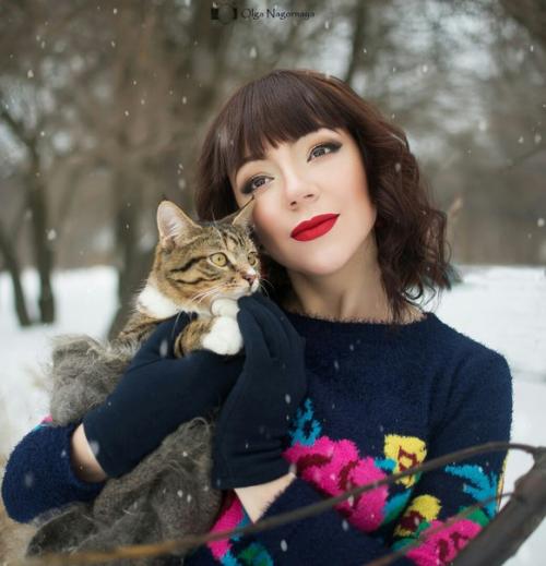 Дорогии девочки?  Кому макияж на 8 марта? 03