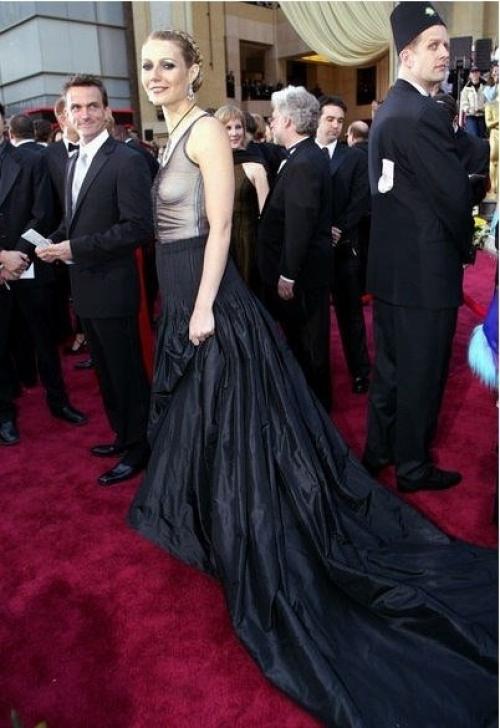 В 2002 году Гвинет пэлтроу пришла на главную кинопремию мира не за статуэткой, а за Хайпом - хотя тогда такого слова еще не знали. 02